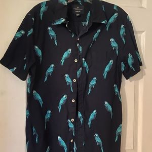 American Eagle Men’s button down shirt
